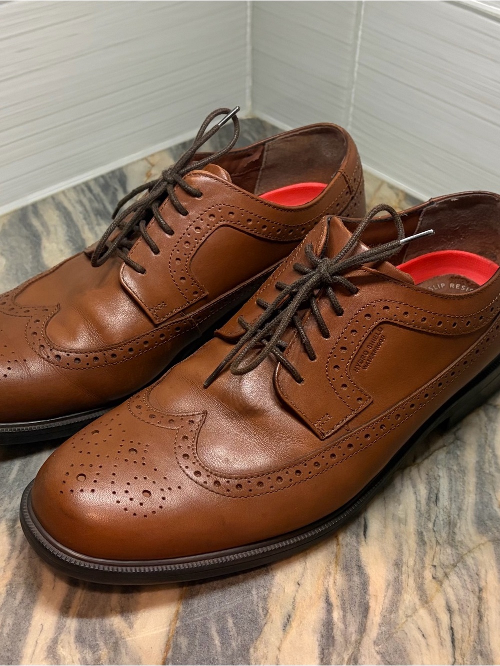 Rockport V81481 Essential Details Mens Wingtip Oxford Shoes Size 11 Waterproof